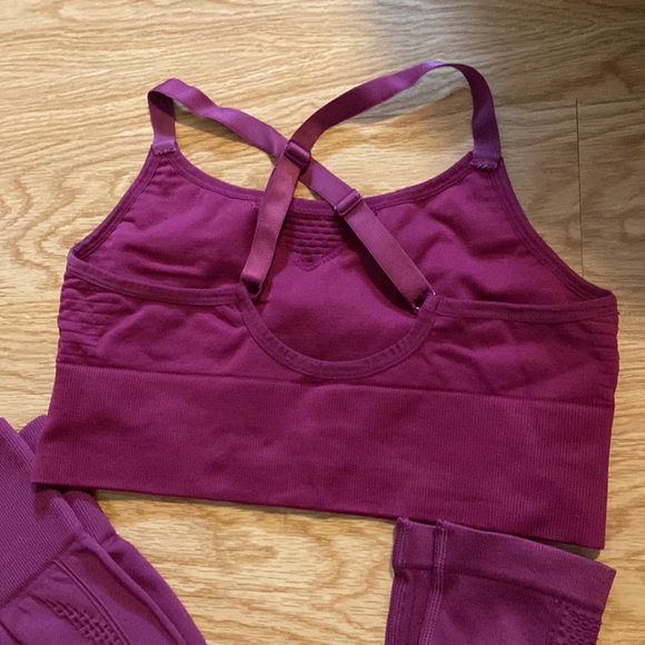 Compression Activewear - Picture 6 of 8